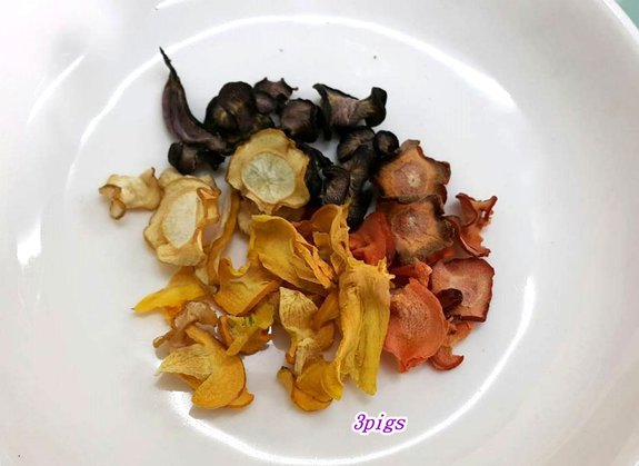 天然手工低溫五色胡蘿蔔乾-15g